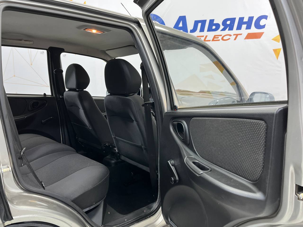 CHEVROLET NIVA