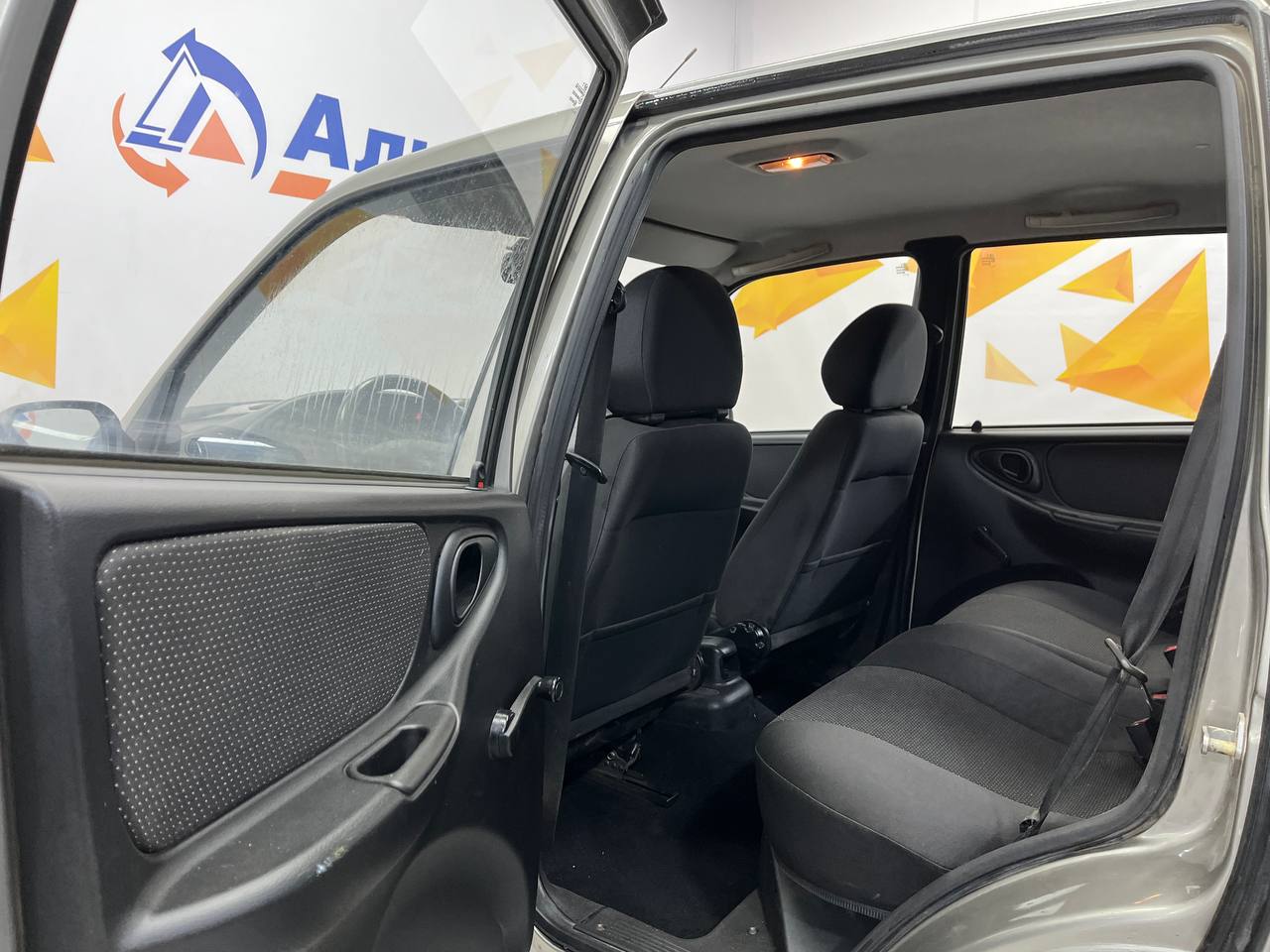CHEVROLET NIVA