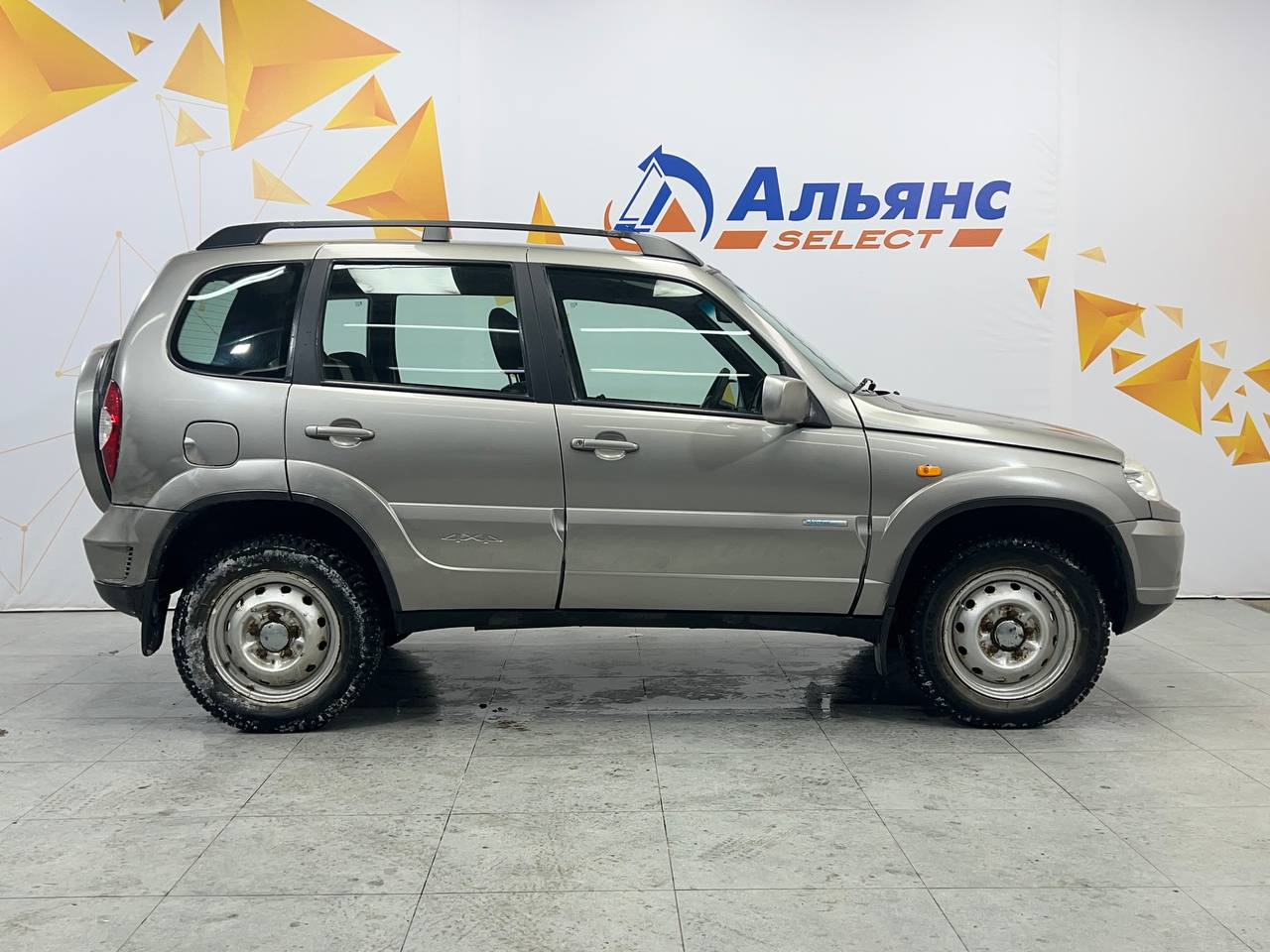 CHEVROLET NIVA