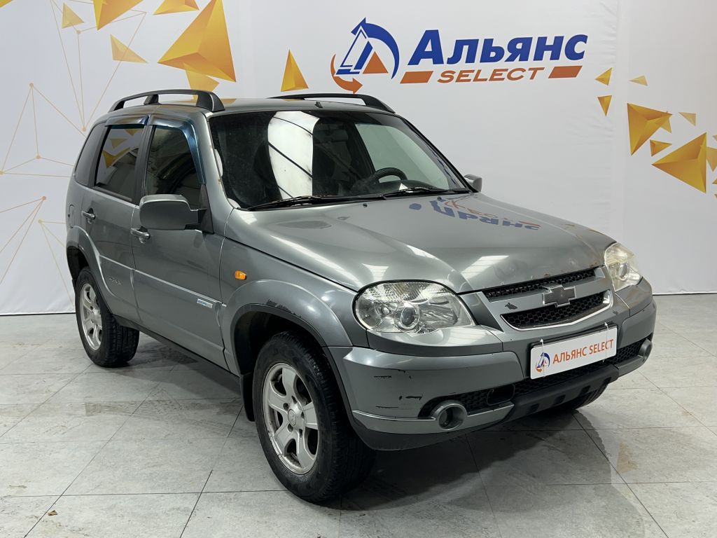 CHEVROLET NIVA