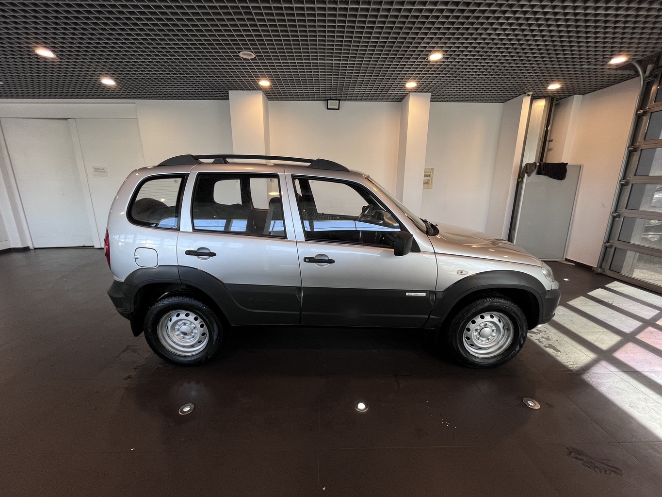 CHEVROLET NIVA