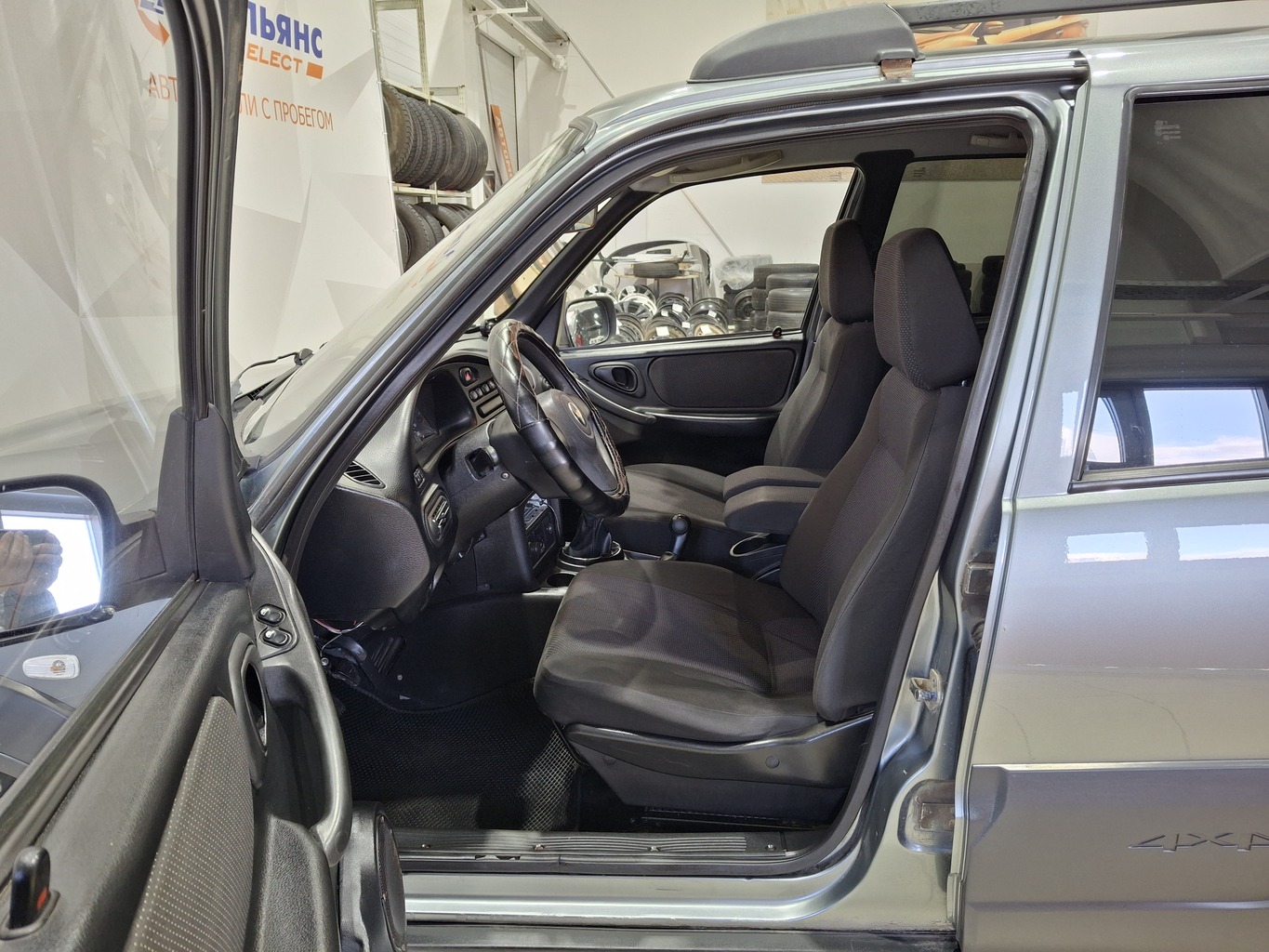 CHEVROLET NIVA