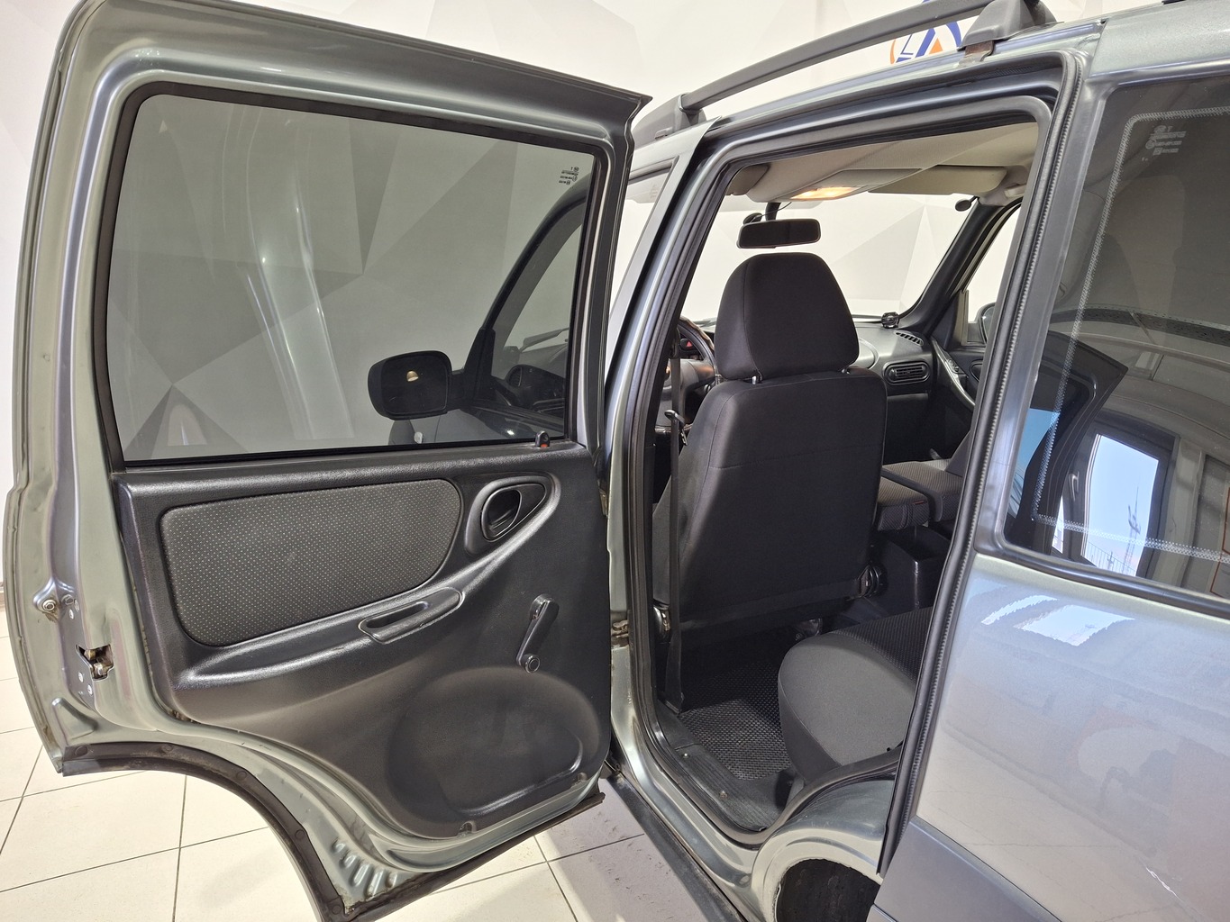 CHEVROLET NIVA