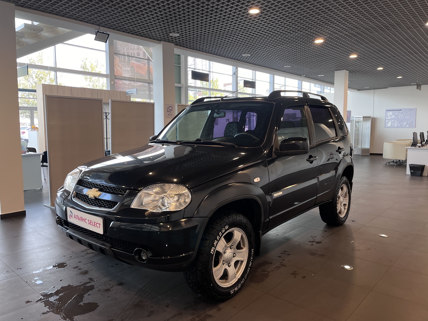 CHEVROLET NIVA