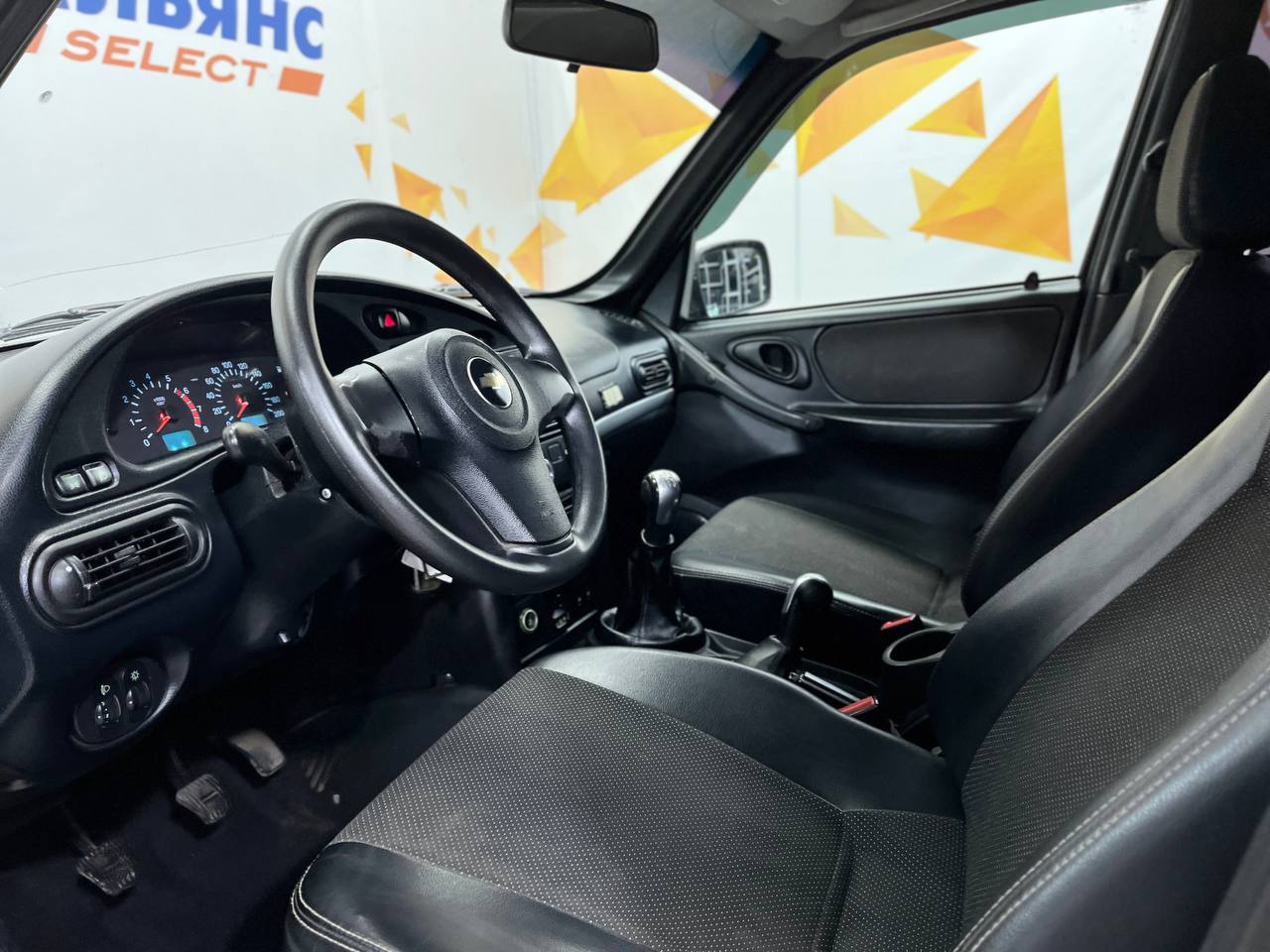 CHEVROLET NIVA