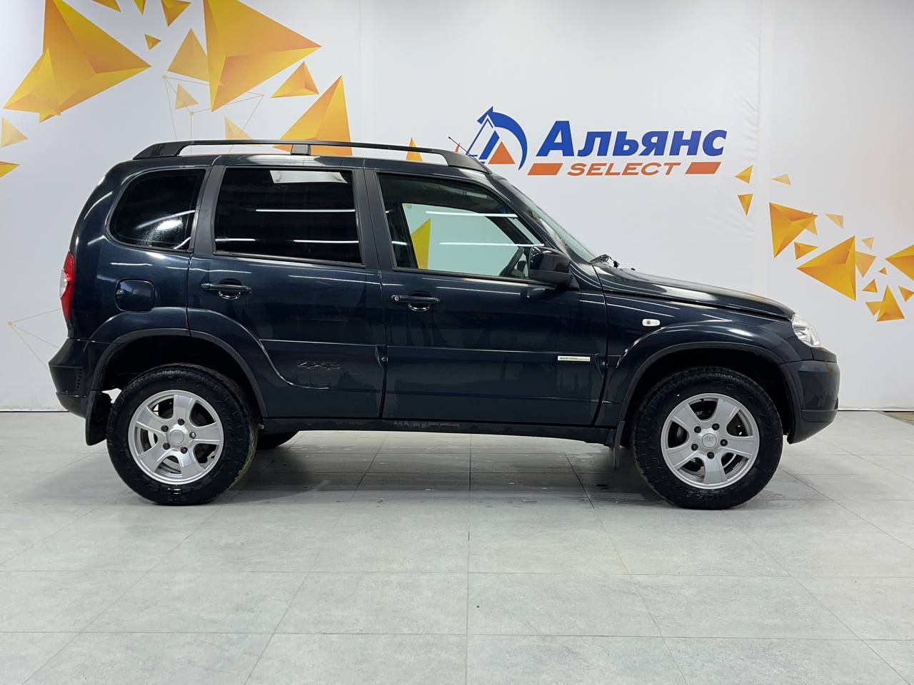 CHEVROLET NIVA
