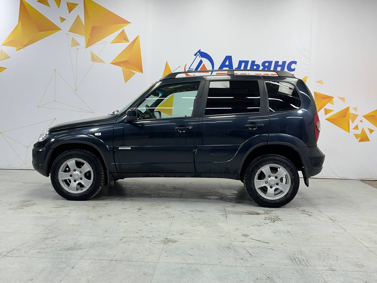 CHEVROLET NIVA