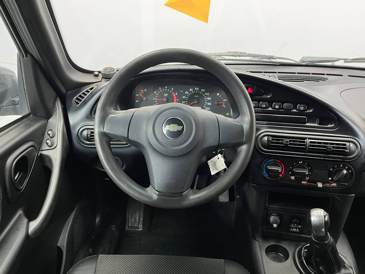 CHEVROLET NIVA
