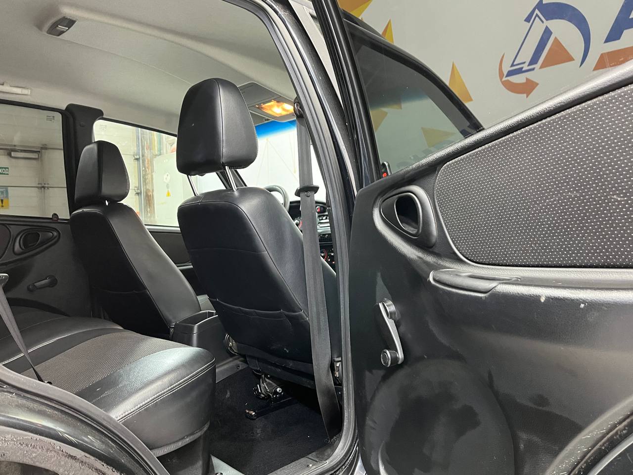 CHEVROLET NIVA