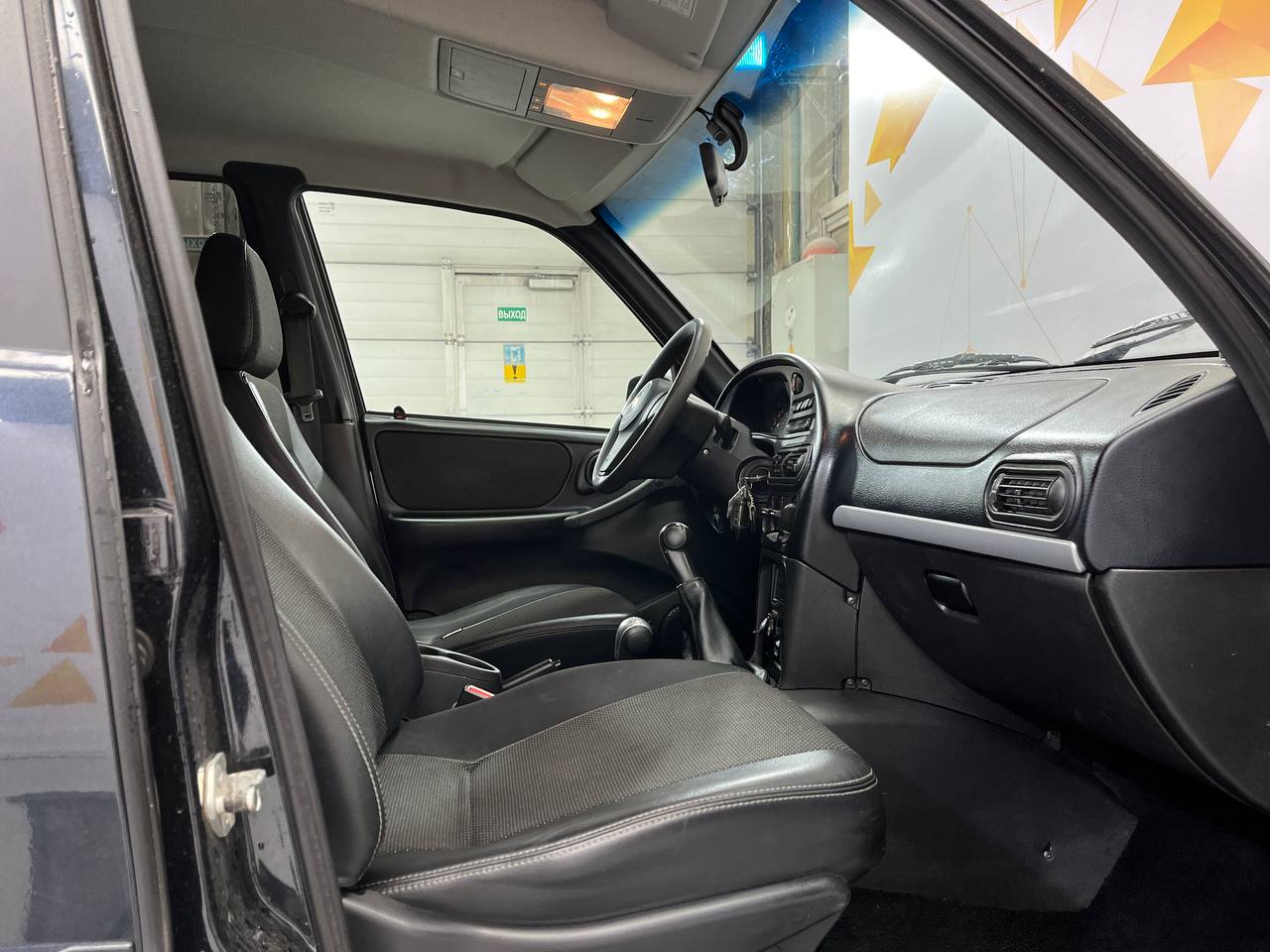 CHEVROLET NIVA