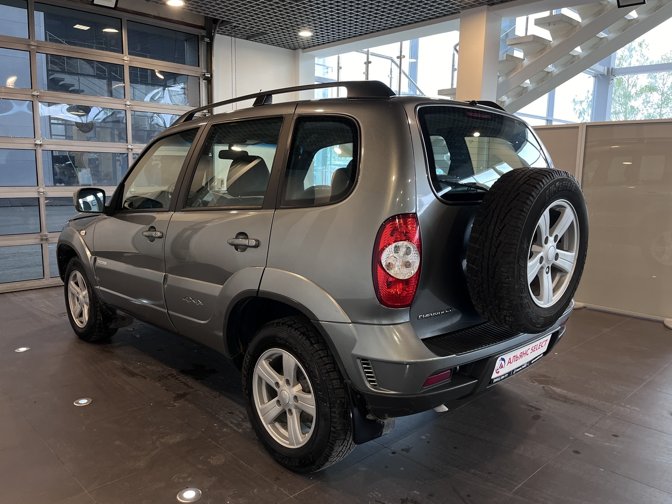 CHEVROLET NIVA