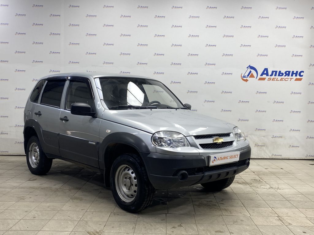 CHEVROLET NIVA