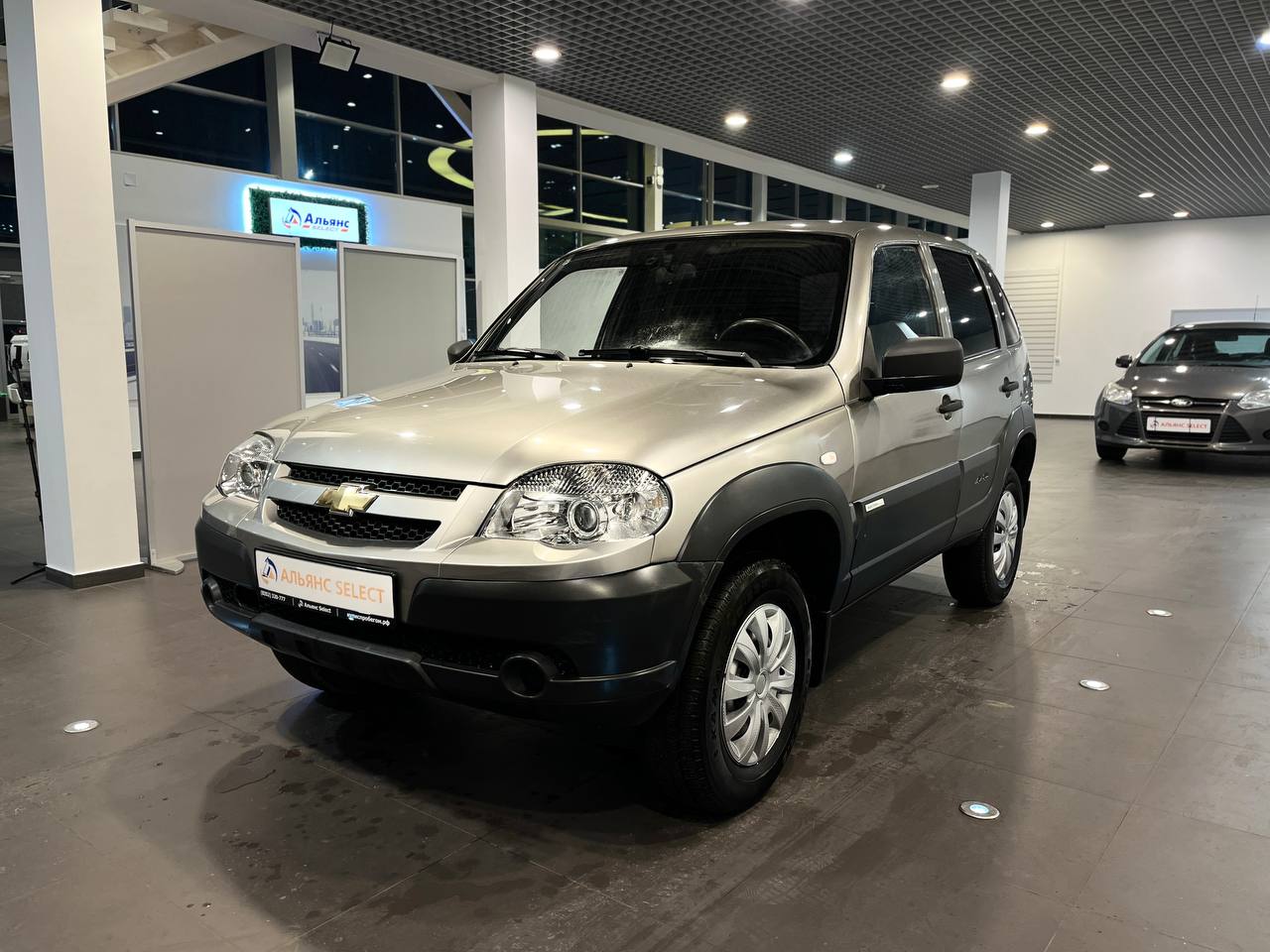 CHEVROLET NIVA