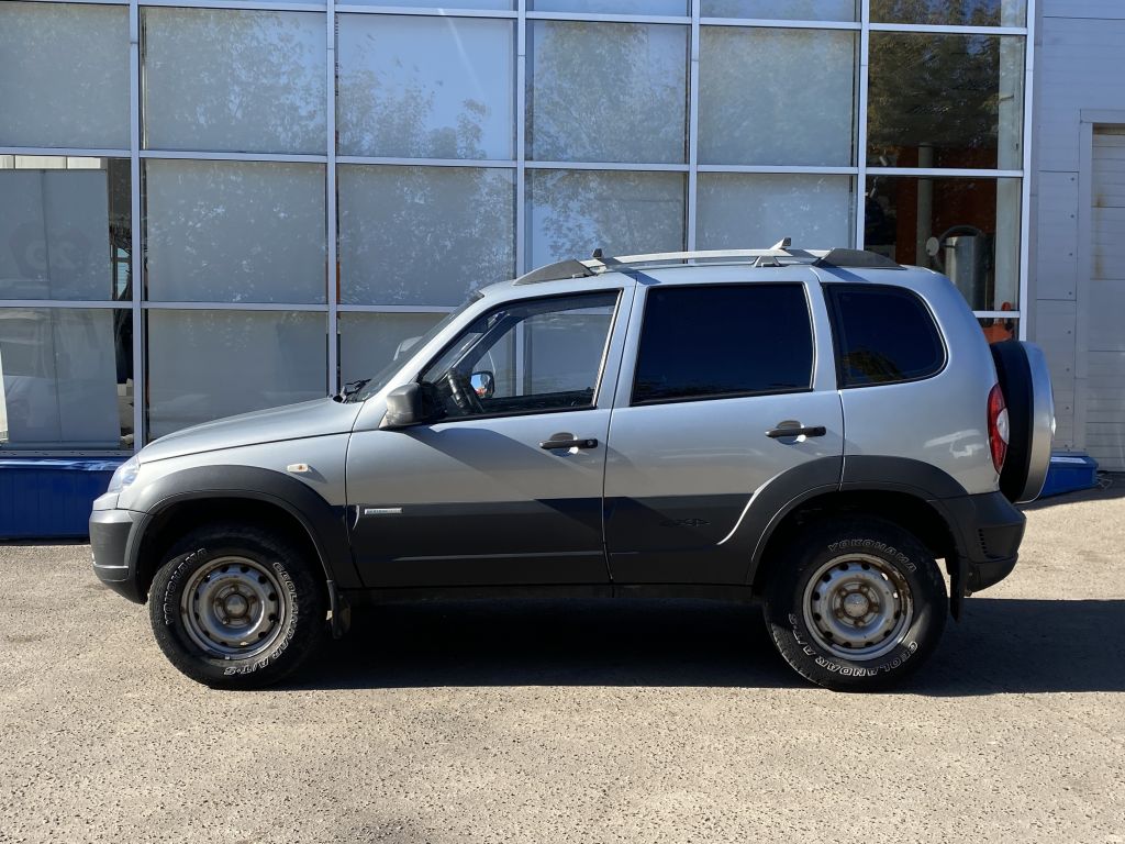 CHEVROLET NIVA