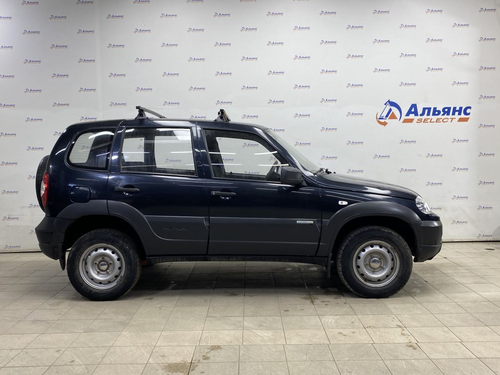 CHEVROLET NIVA