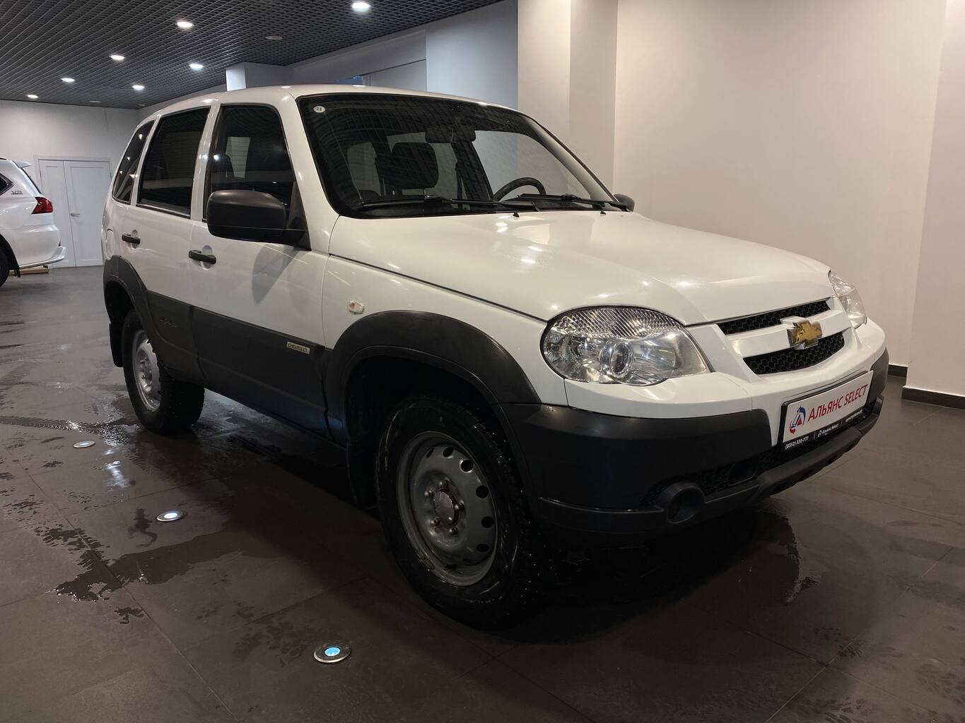 CHEVROLET NIVA