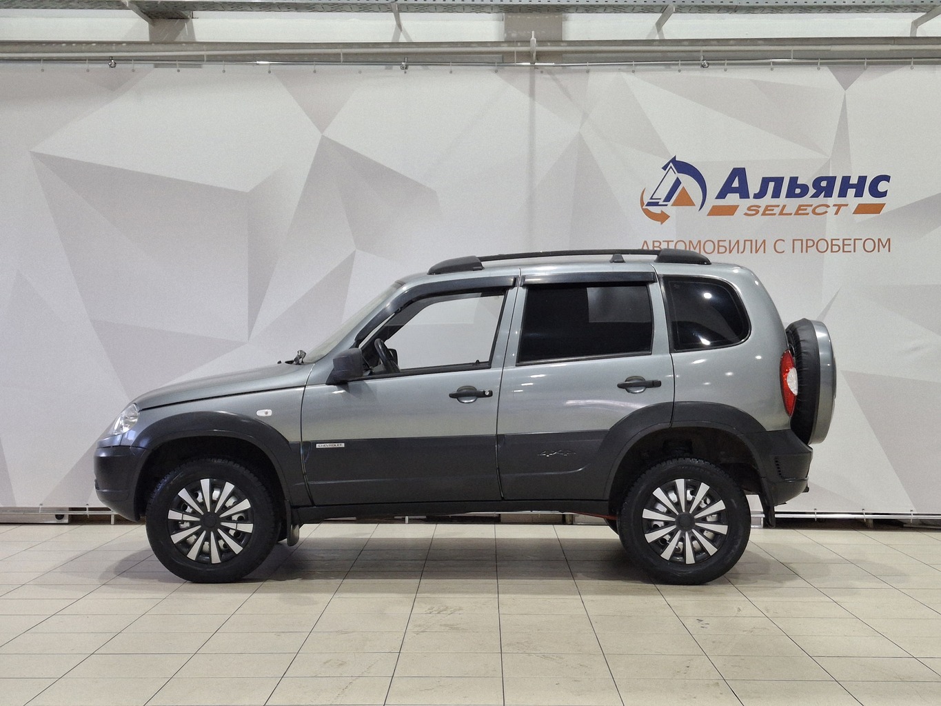 CHEVROLET NIVA