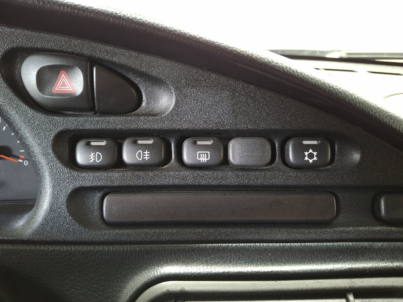 CHEVROLET NIVA