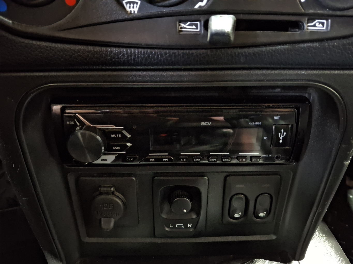 CHEVROLET NIVA