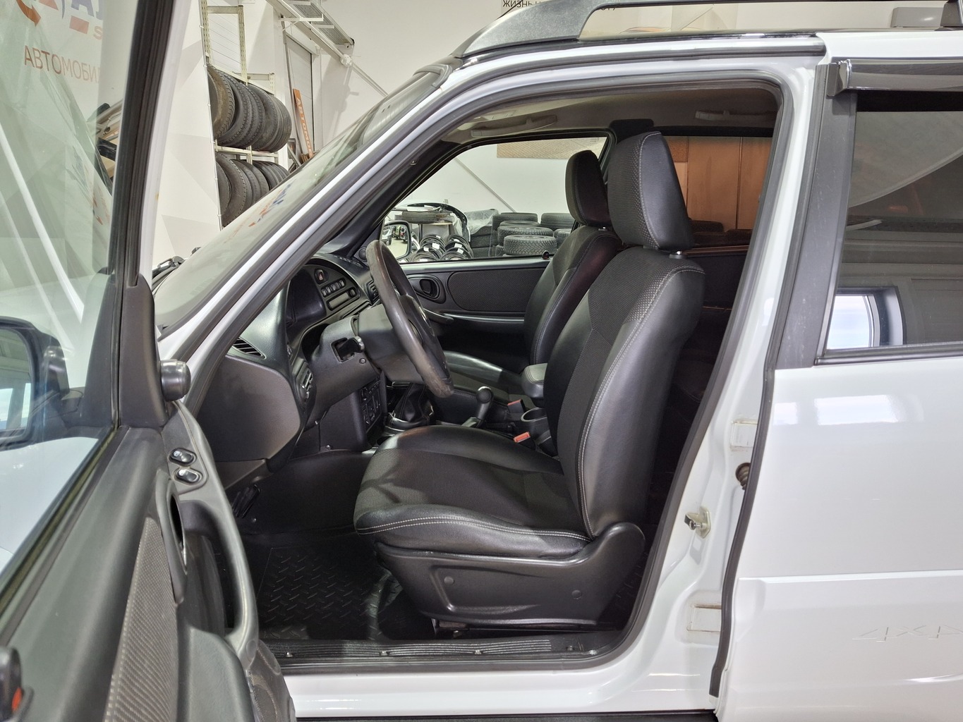 CHEVROLET NIVA