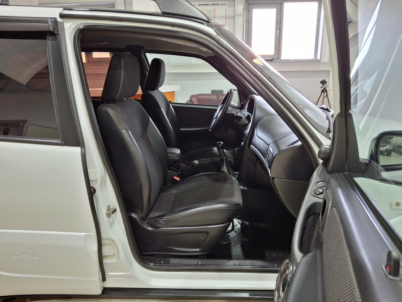 CHEVROLET NIVA