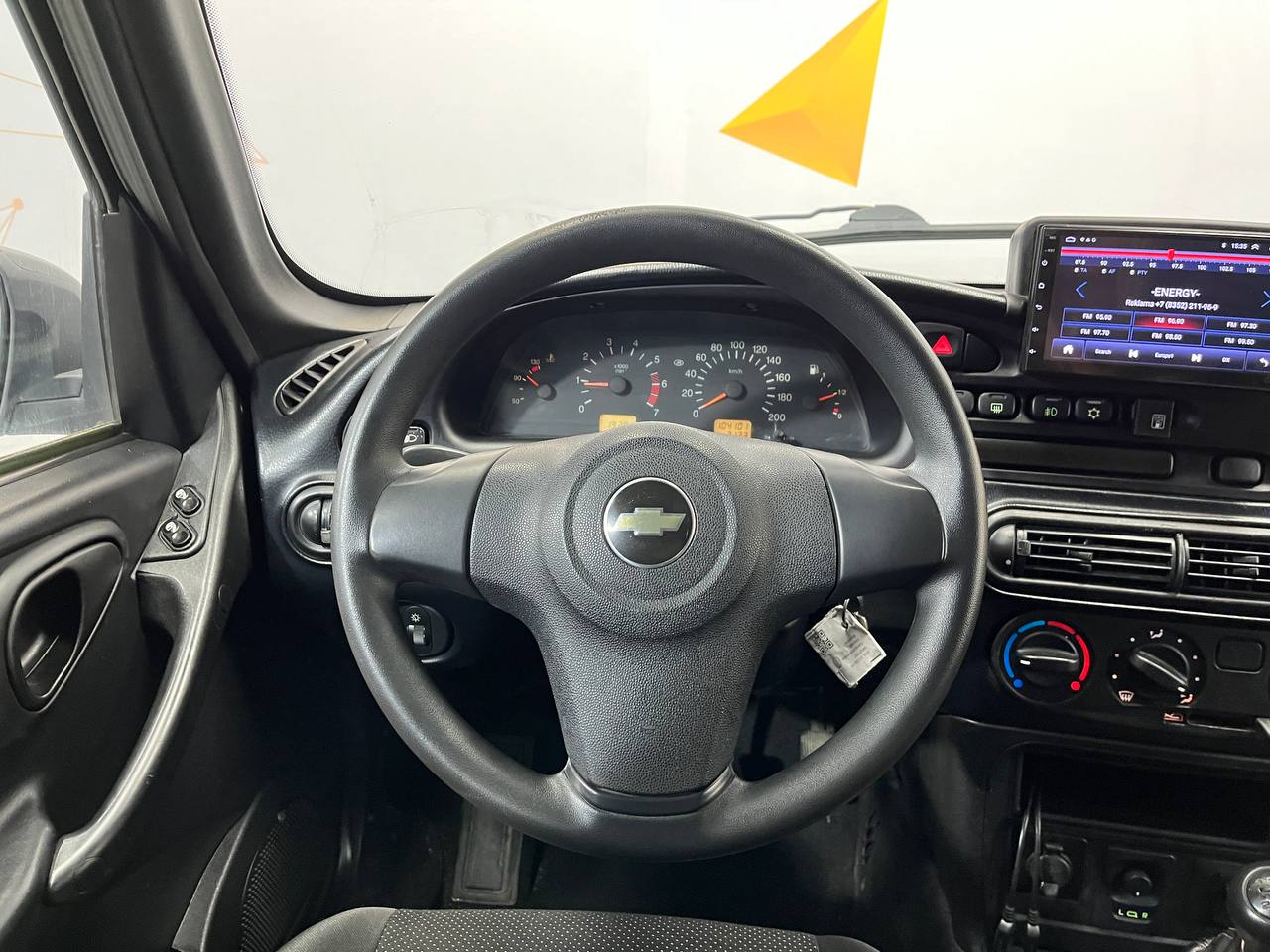 CHEVROLET NIVA