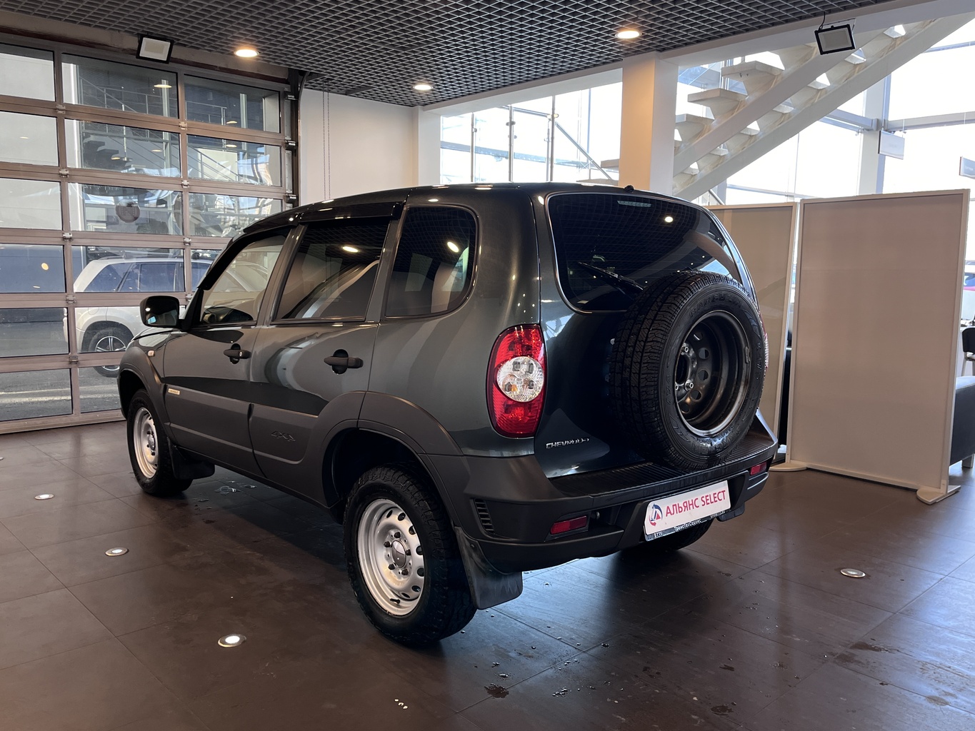 CHEVROLET NIVA