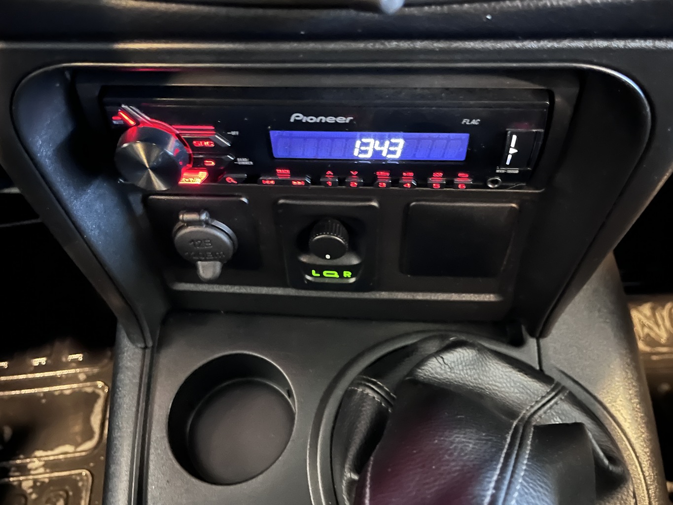 CHEVROLET NIVA