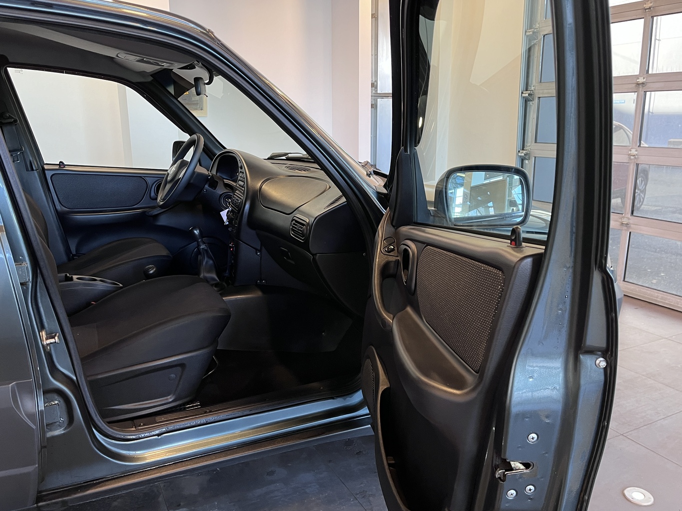 CHEVROLET NIVA