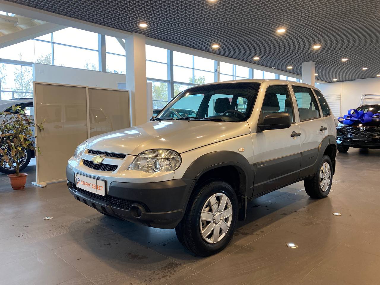 CHEVROLET NIVA