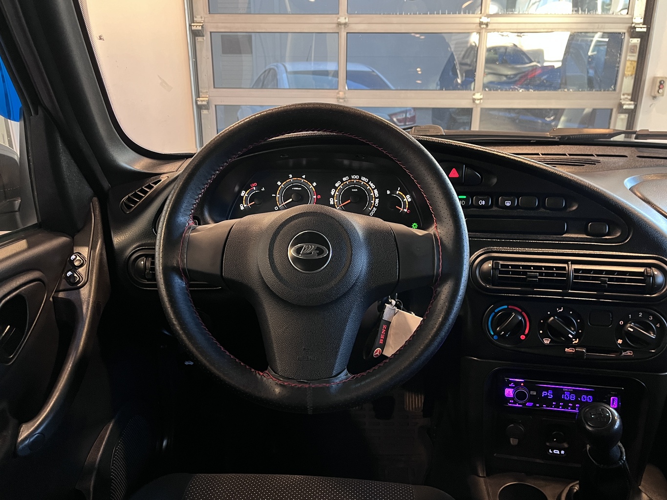 LADA NIVA TRAVEL