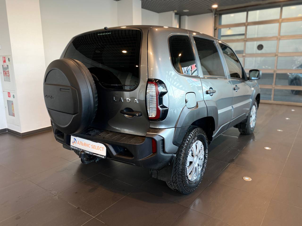 LADA NIVA TRAVEL