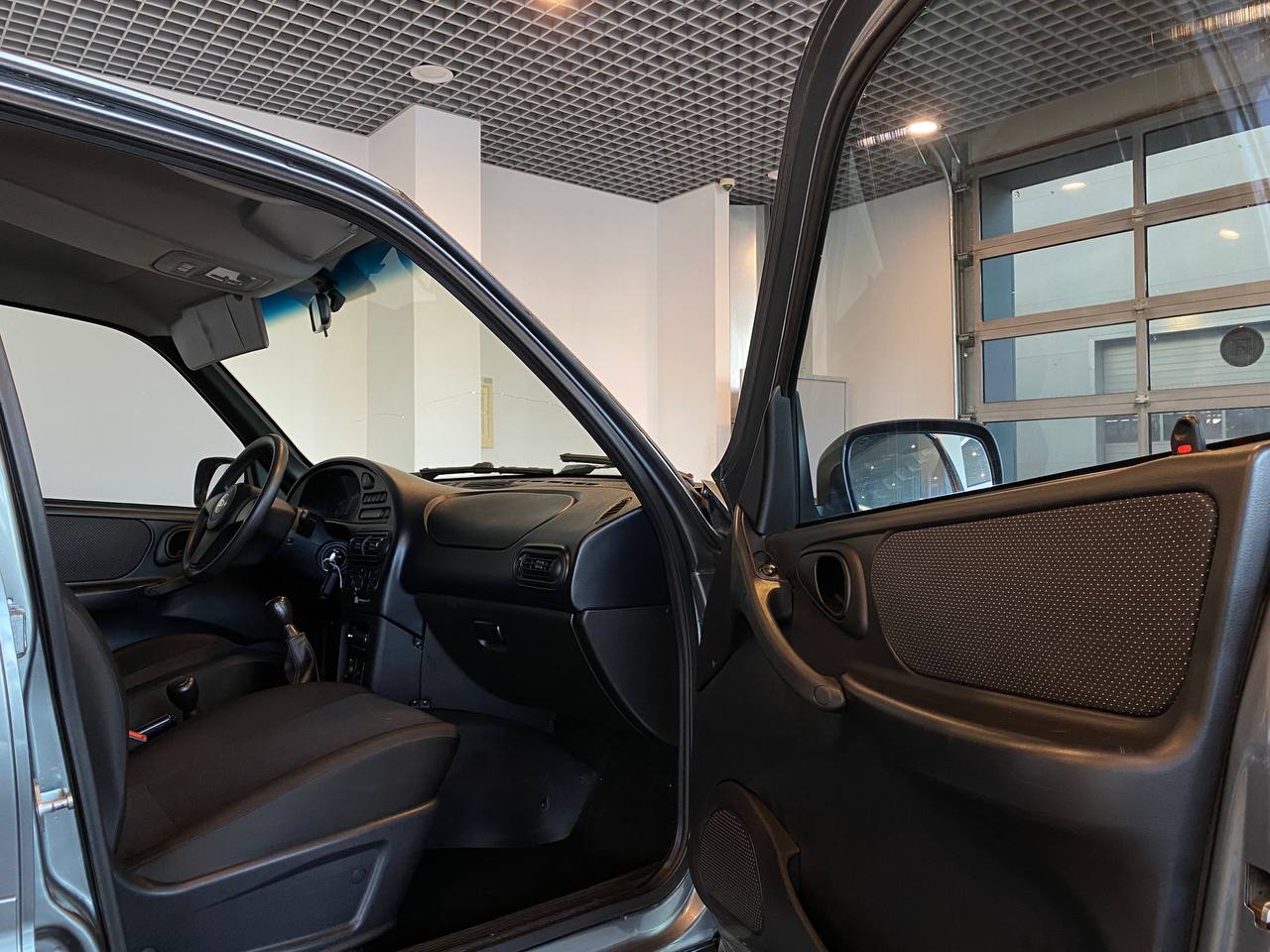 LADA NIVA TRAVEL