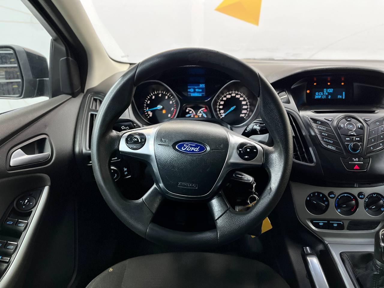 FORD FOCUS