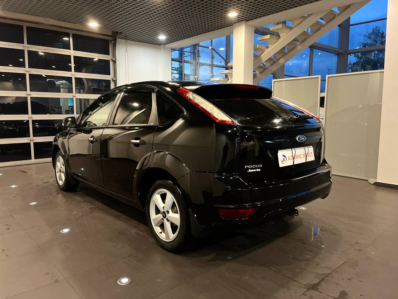 FORD FOCUS