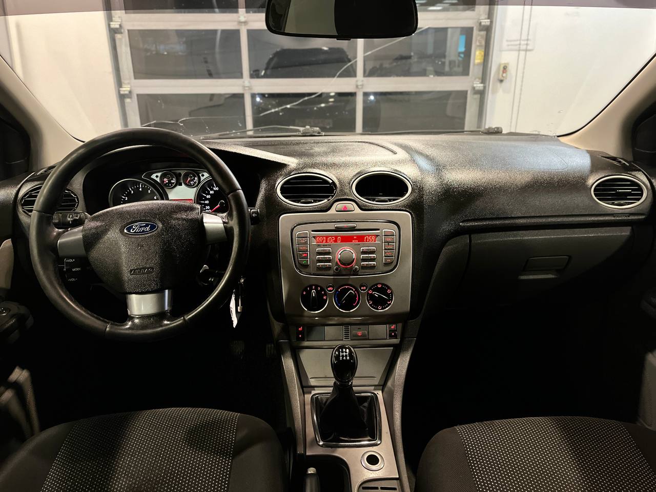 FORD FOCUS