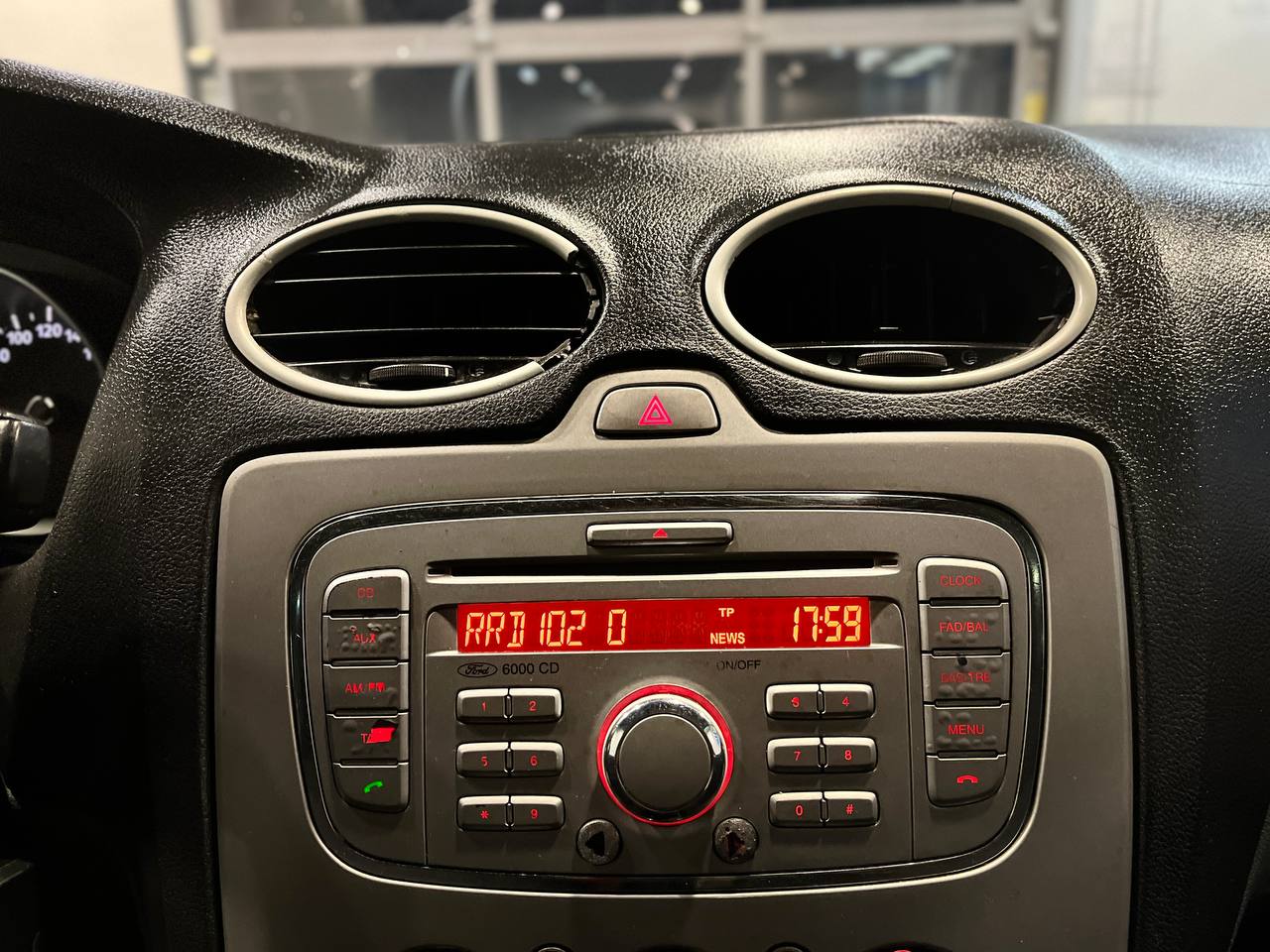FORD FOCUS