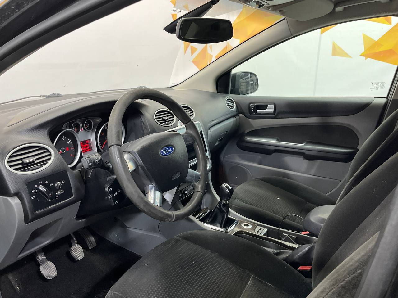 FORD FOCUS