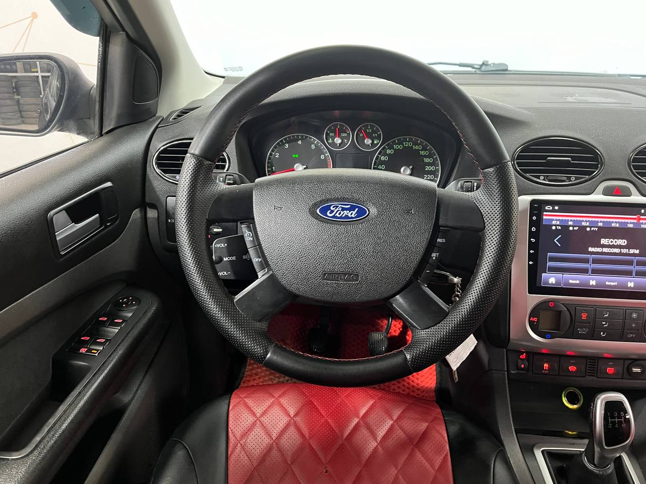 FORD FOCUS