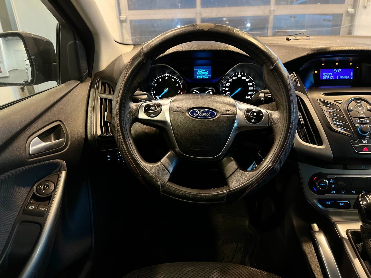 FORD FOCUS