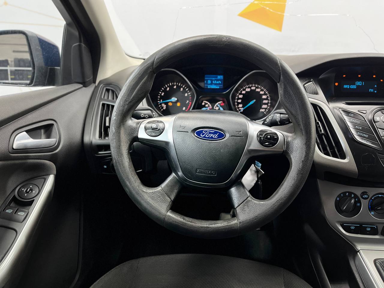 FORD FOCUS