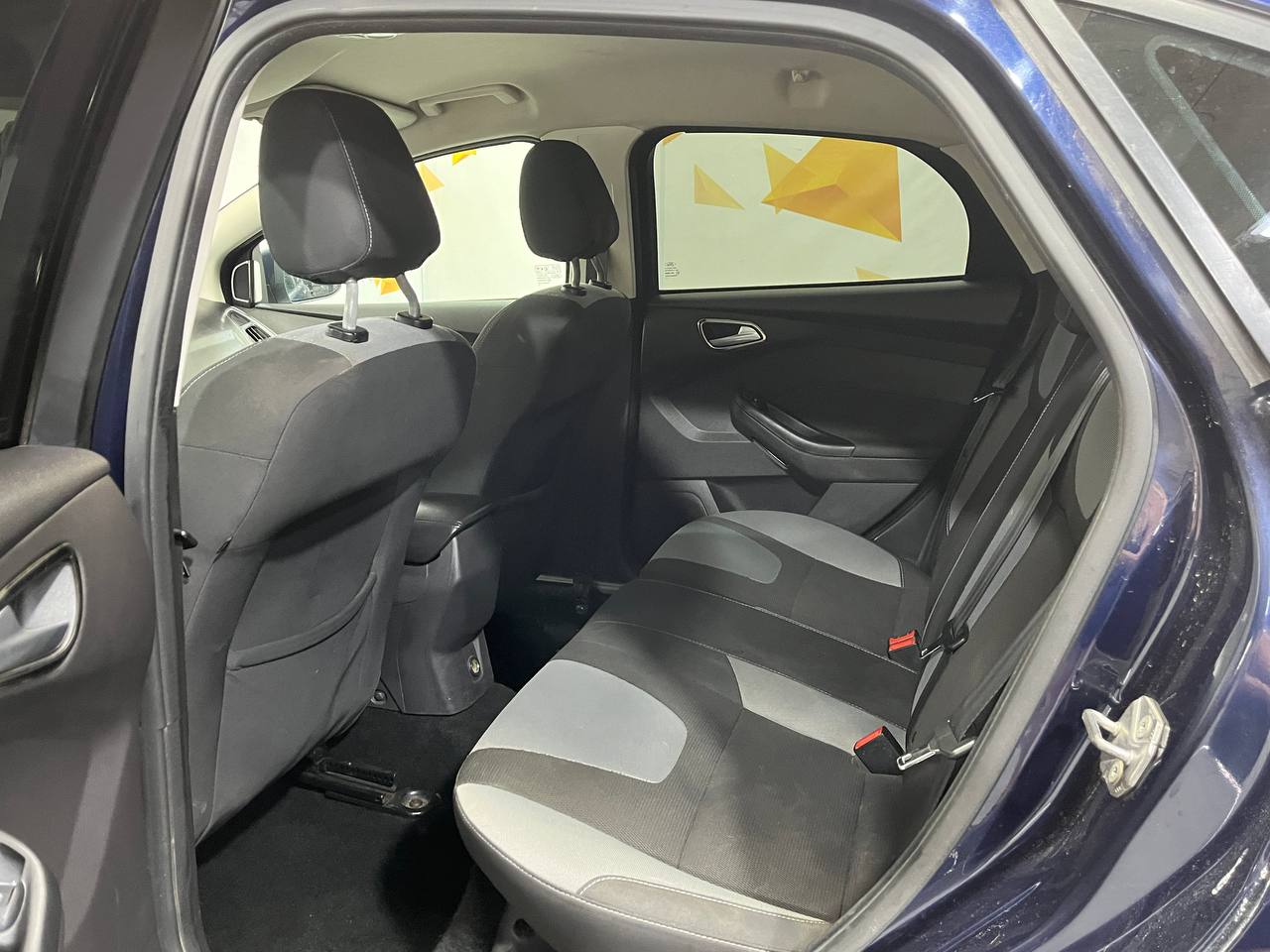 FORD FOCUS