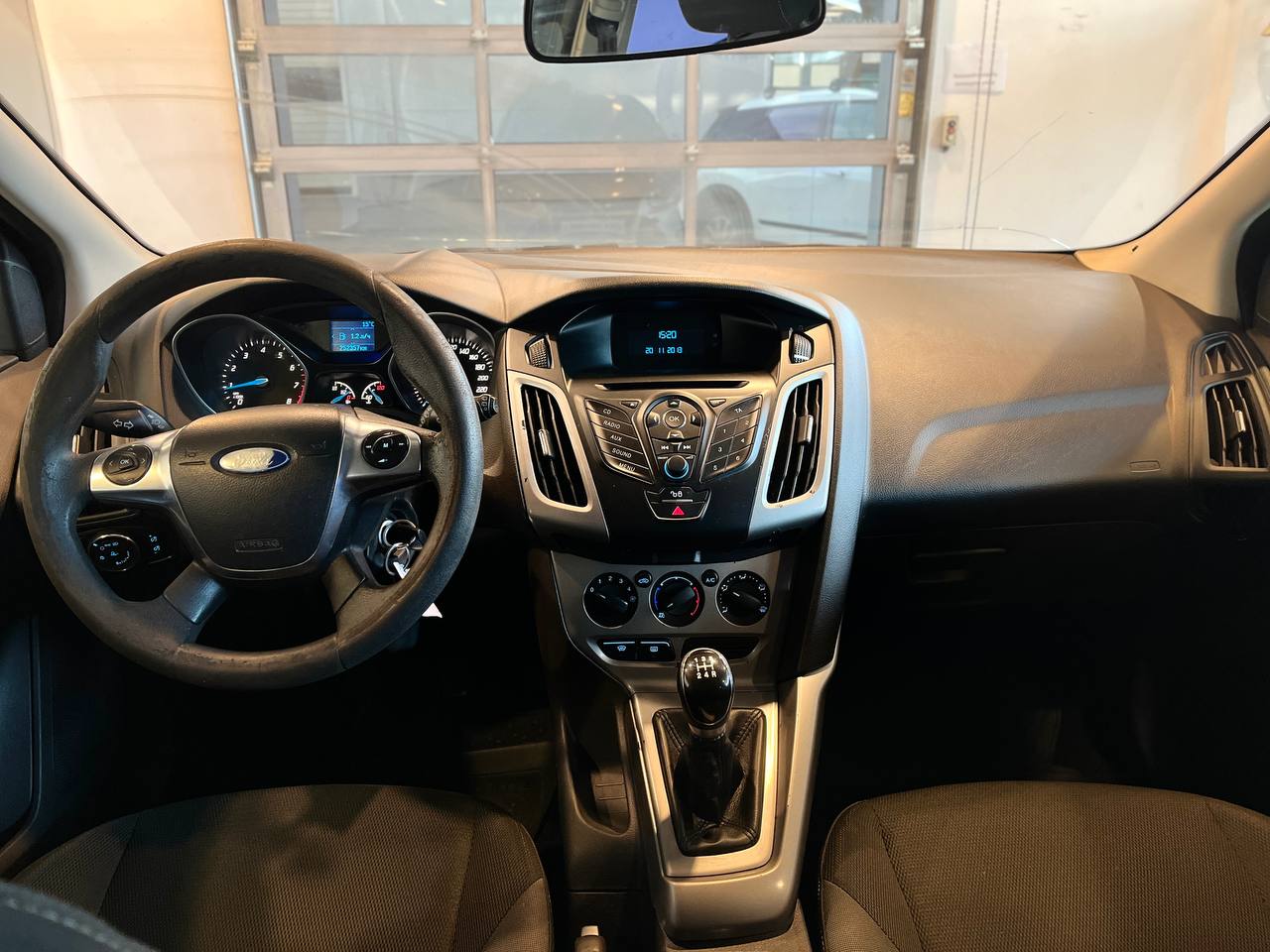 FORD FOCUS