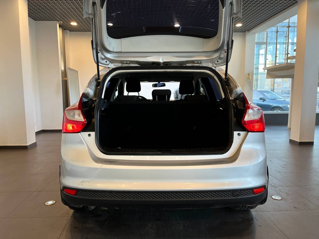 FORD FOCUS
