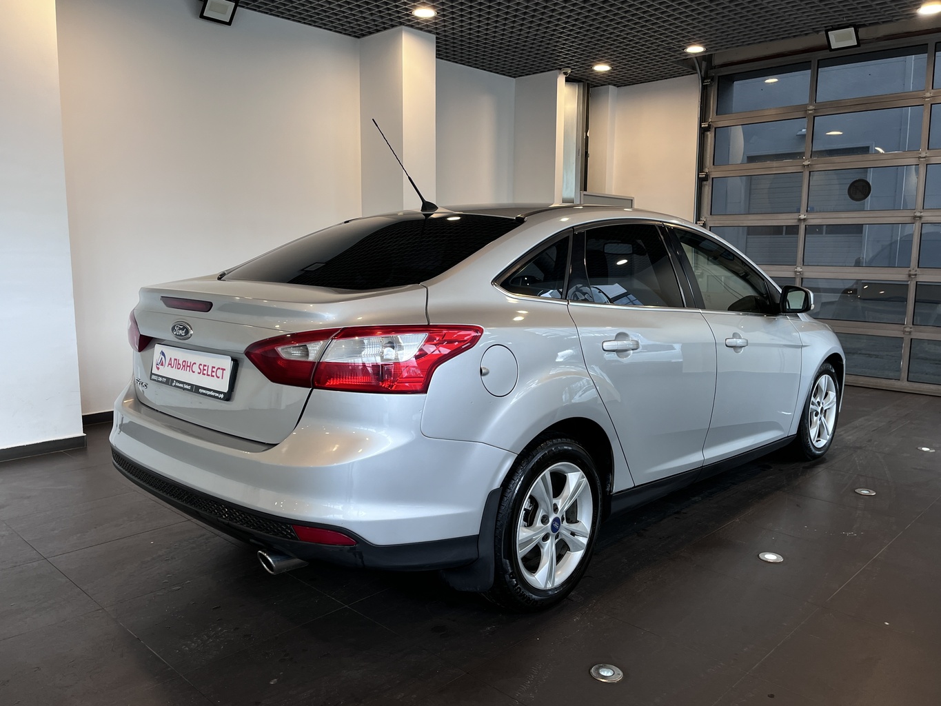 FORD FOCUS