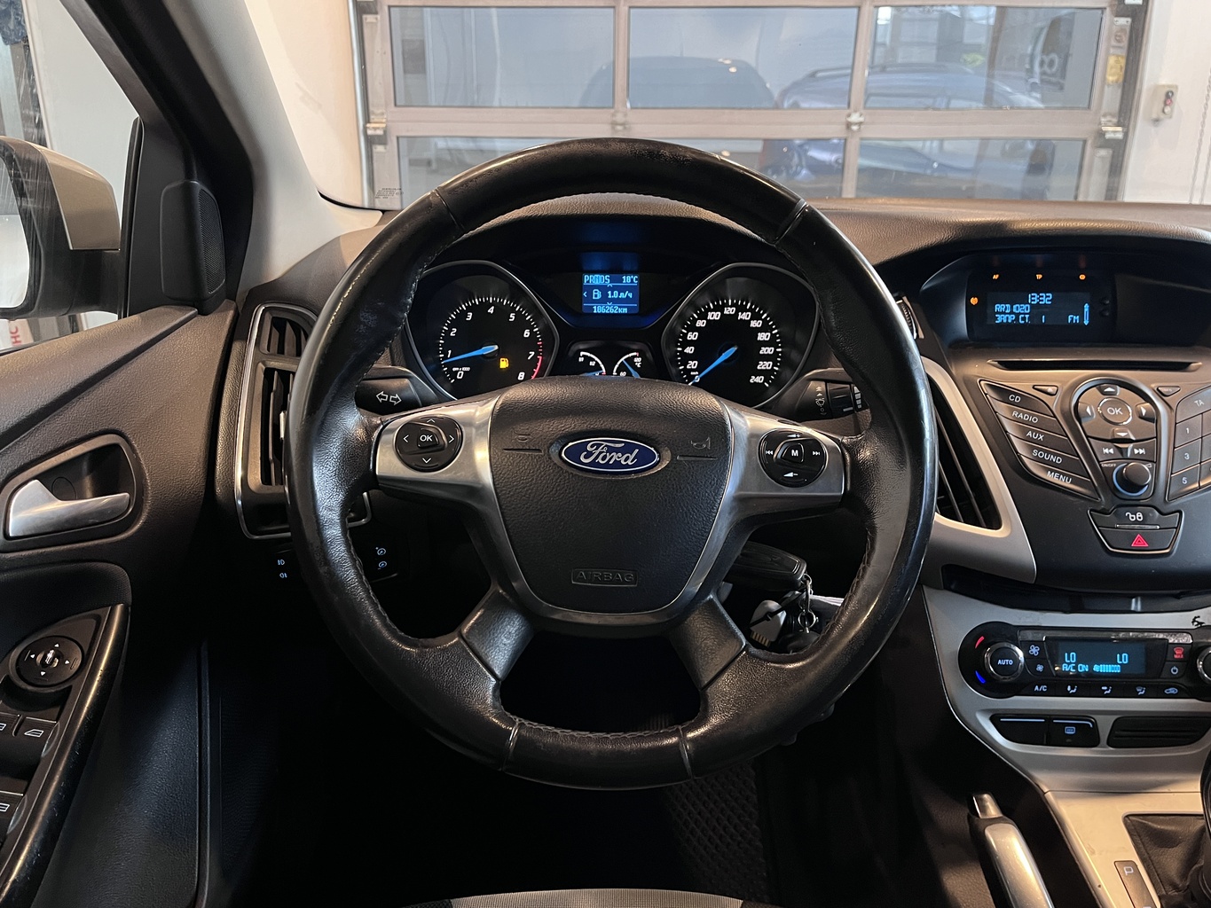 FORD FOCUS