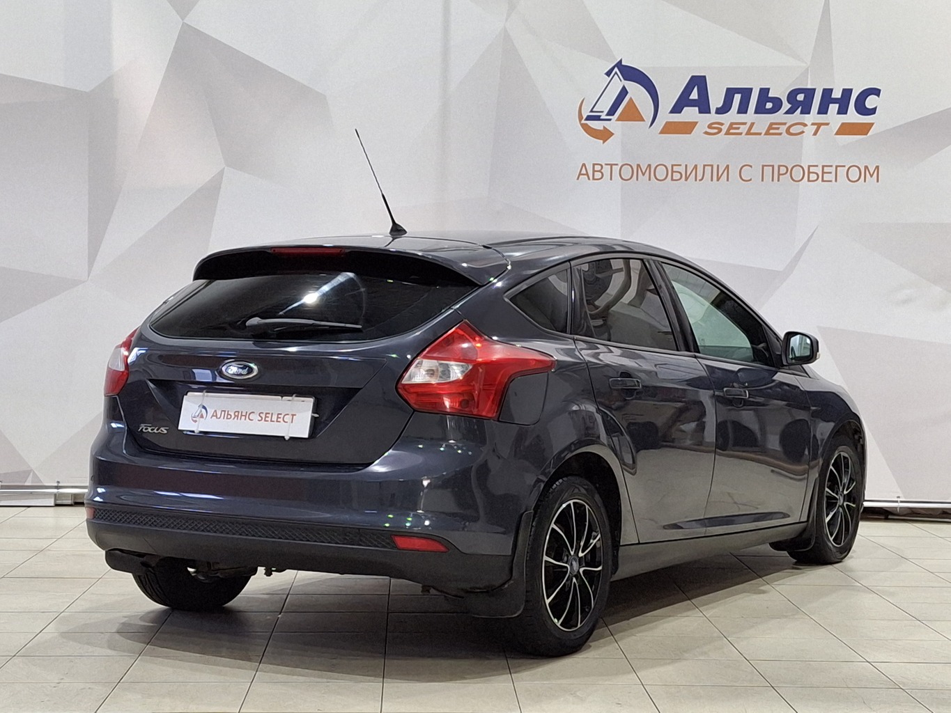 FORD FOCUS
