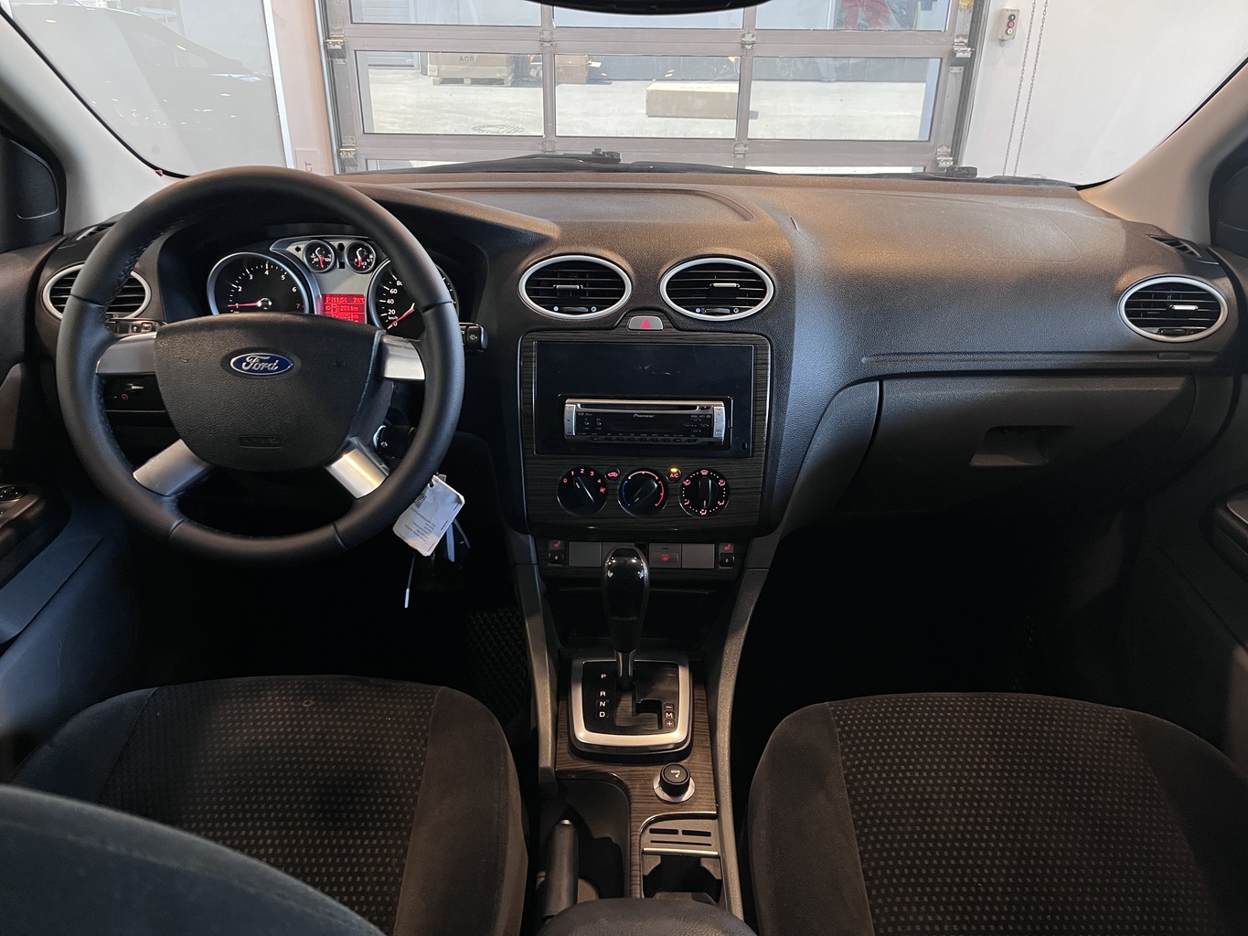 FORD FOCUS