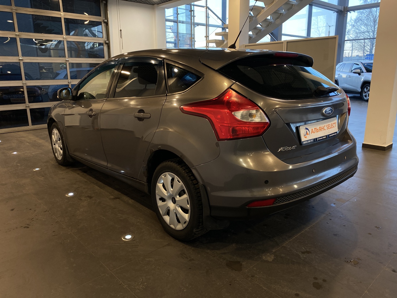 FORD FOCUS