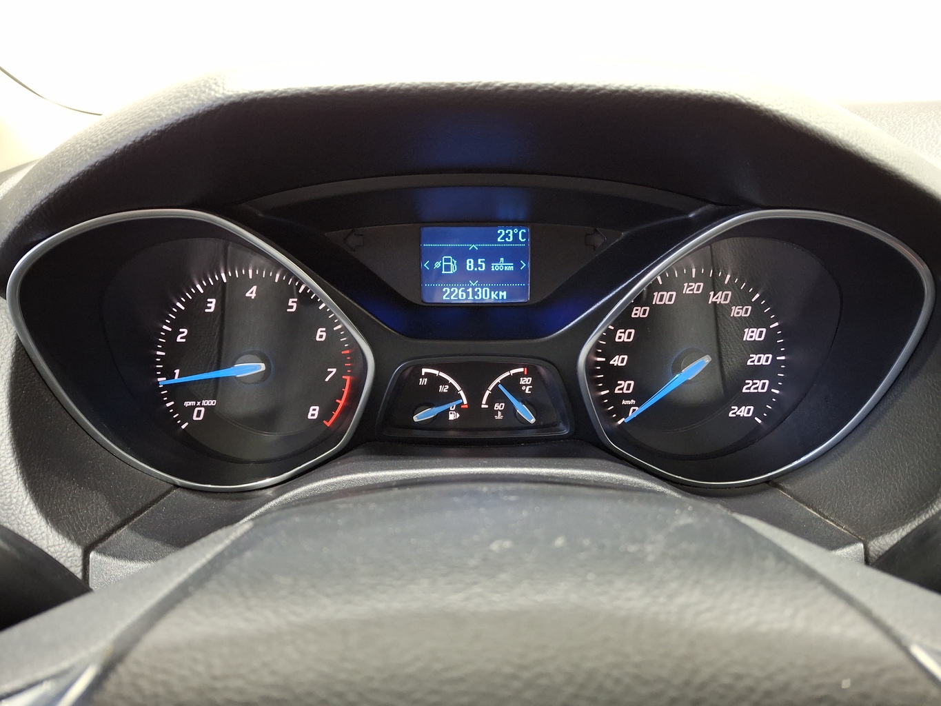 FORD FOCUS